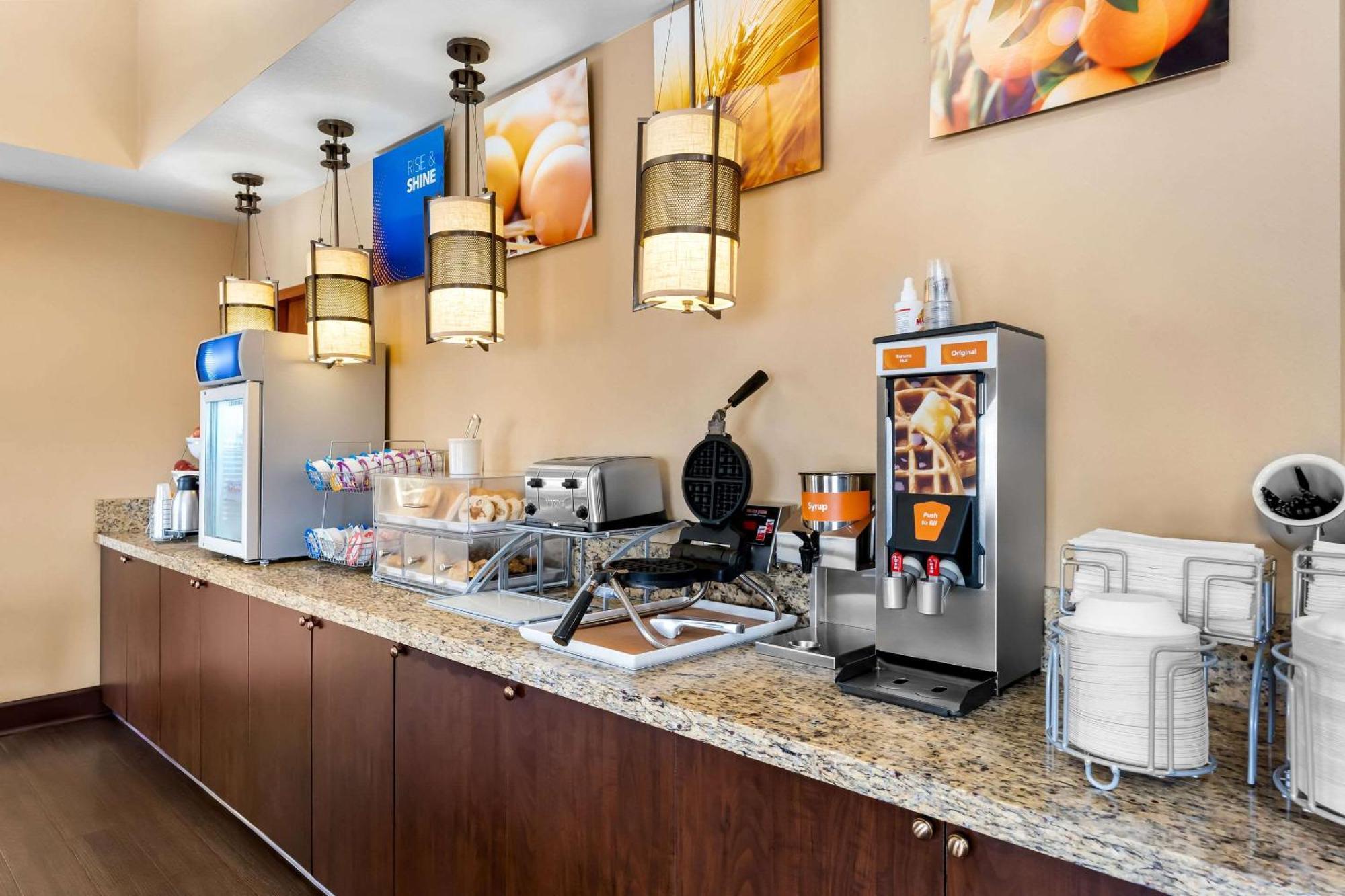 Comfort Suites Clovis Exteriér fotografie
